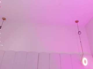 huge-boobs-ebony webcam