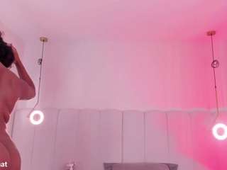 huge-boobs-ebony from CamSoda is Freechat