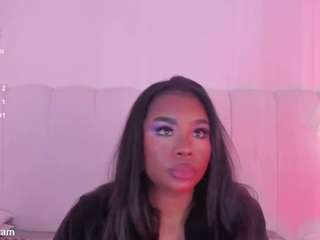 huge-boobs-ebony webcam