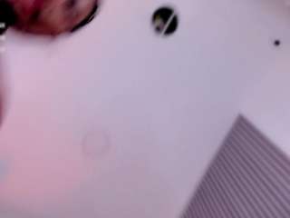 huge-boobs-ebony live cam profile