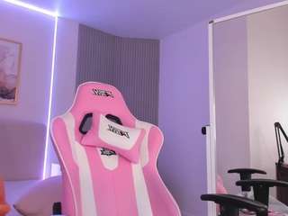 virrginchloee Live Webcam on CamSoda