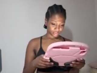 mimimocha live webcam show