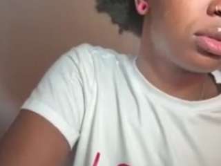 Mocha Kaia live webcam show