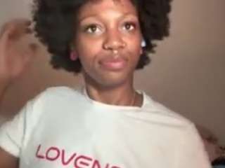 Mocha Kaia live webcam show