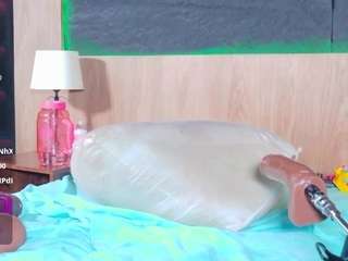 sofi-hill live webcam show