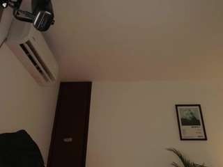 jenna-bluee Live Webcam on CamSoda