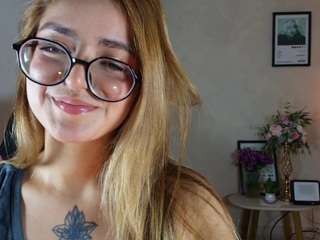 jenna-bluee Live Webcam on CamSoda