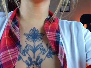 le modèle jenna-bluee est en webcam porno dans un show sur le site camsoda, il possède les tags suivants: ass,pussy,young-adult,wet,toys,tease,tattoos,submissive,strip,squirting,spank,shaved-pussy,sexcam,orgasm,asshole,masturbation,lush,lovense,glasses,fingers