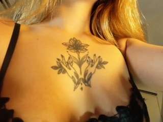 jenna-bluee Live Webcam on CamSoda