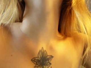 jenna-bluee Live Webcam on CamSoda