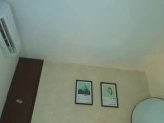 Jenna-bluee live webcam show