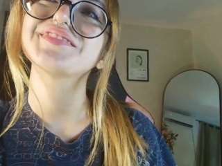 Jenna-bluee live webcam show