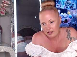 Live webcam model mshunnybunnyy on Soda Cams