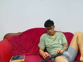 kiindred Live Webcam on CamSoda