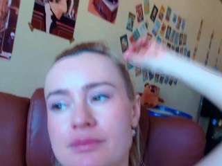 missmotivated, female webcam model,  years old, on live webcam