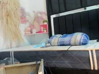 Halana_squirts