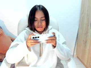 ciarax1's CamSoda show and profile