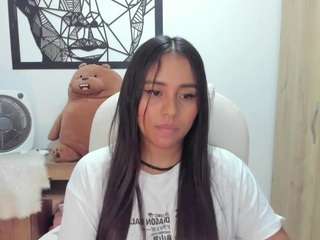 le modèle ciarax1 est en webcam porno dans un show sur le site camsoda, il possède les tags suivants: amateur,living room,wet,toys,tease,student,squirting,solo,sexcam,natural,anal,lovense,dildo,cum,control,brown eyes,blowjob,black hair,bj,bedroom