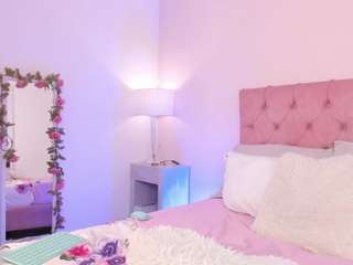 melany-hiller Live Webcam on CamSoda