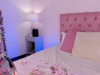 melany-hiller Live Webcam on CamSoda