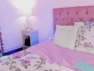 Live webcam model melany-hiller on Soda Cams