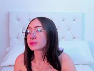  leahcollins chat room
