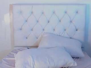 leahcollins Live Webcam on CamSoda