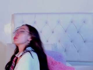 leahcollins Live Webcam on CamSoda
