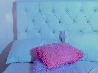 leahcollins live webcam show