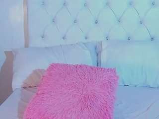 leahcollins live webcam show