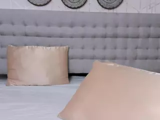 leahcollins's Live Sex Cam Show