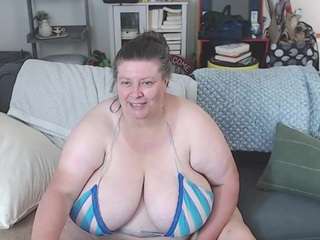 cougar-bbw
