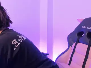 ah-mara's Live Sex Cam Show