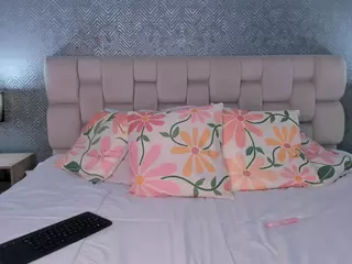 ah-mara's Live Sex Cam Show