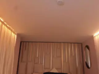 lilawest's Live Sex Cam Show