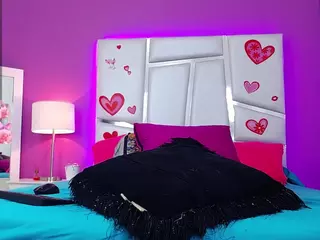 Viictoriiaa's Live Sex Cam Show