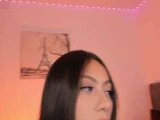 Live webcam model cielamelie on Soda Cams