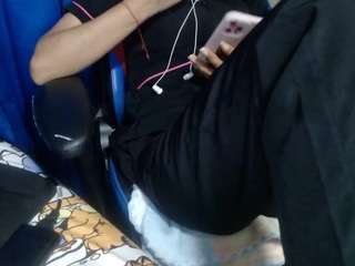 gomezdanis01 webcam model