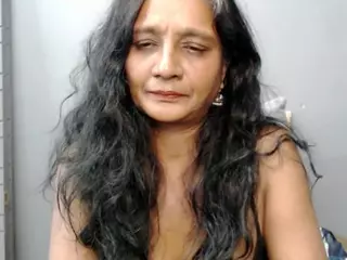 INDIANCANDY69's Live Sex Cam Show