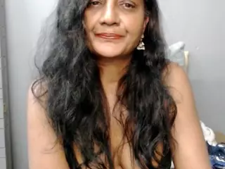 INDIANCANDY69's Live Sex Cam Show