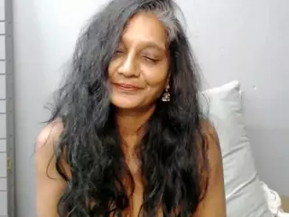 INDIANCANDY69's Live Sex Cam Show