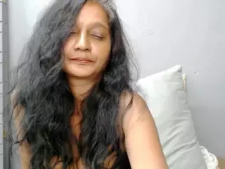 INDIANCANDY69's Live Sex Cam Show