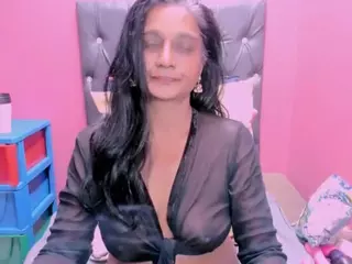 INDIANCANDY69's Live Sex Cam Show