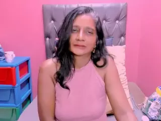 INDIANCANDY69's Live Sex Cam Show