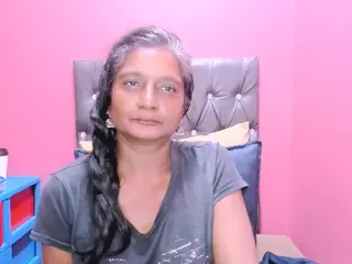 INDIANCANDY69's Live Sex Cam Show