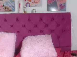 CrystalRoss's Live Sex Cam Show