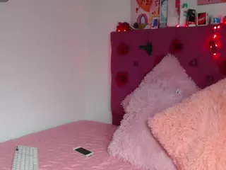 CrystalRoss's Live Sex Cam Show