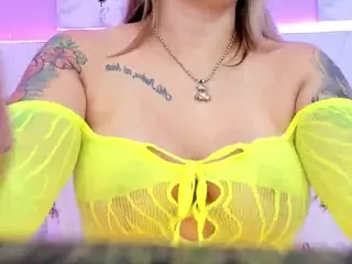Dakotta Johanson's Live Sex Cam Show