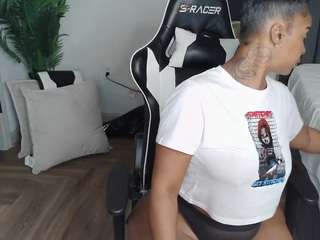 january-rose webcam model