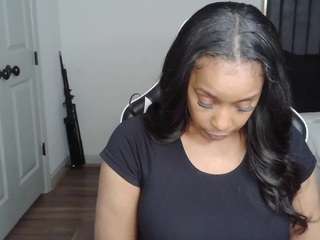 Live webcam model january-rose on Soda Cams